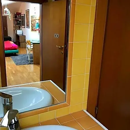 Hotel A Modo Mio - Monolocale - Zona Stadio Ospedale Maggiore 3*